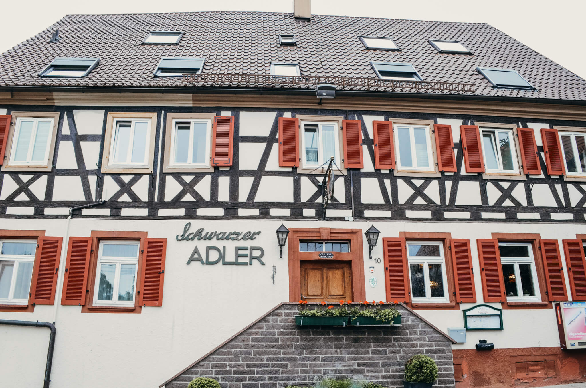 Landhotel Schwarzer Adler Tiefenbronn Fachwerk